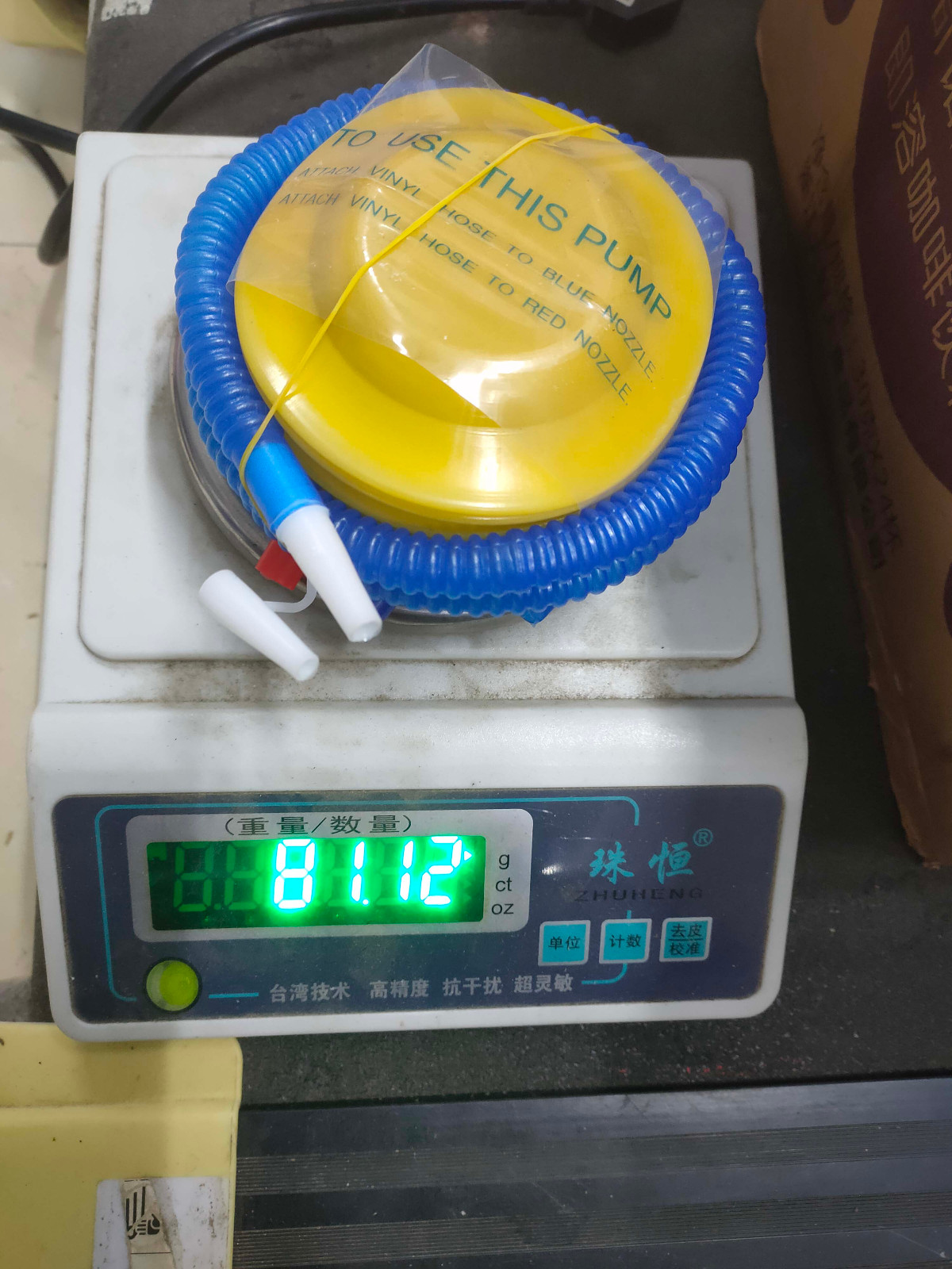 Yoga Balls Inflator Pump Tread - огляд і ціна Balloon Pump Hand